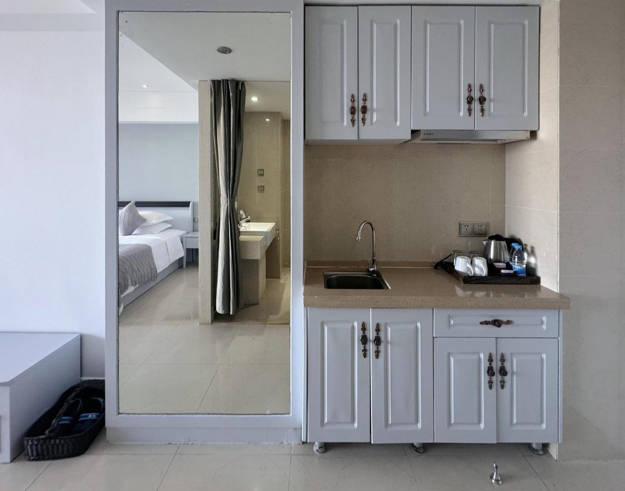 Barry Boutique Hotel Sanya Extérieur photo