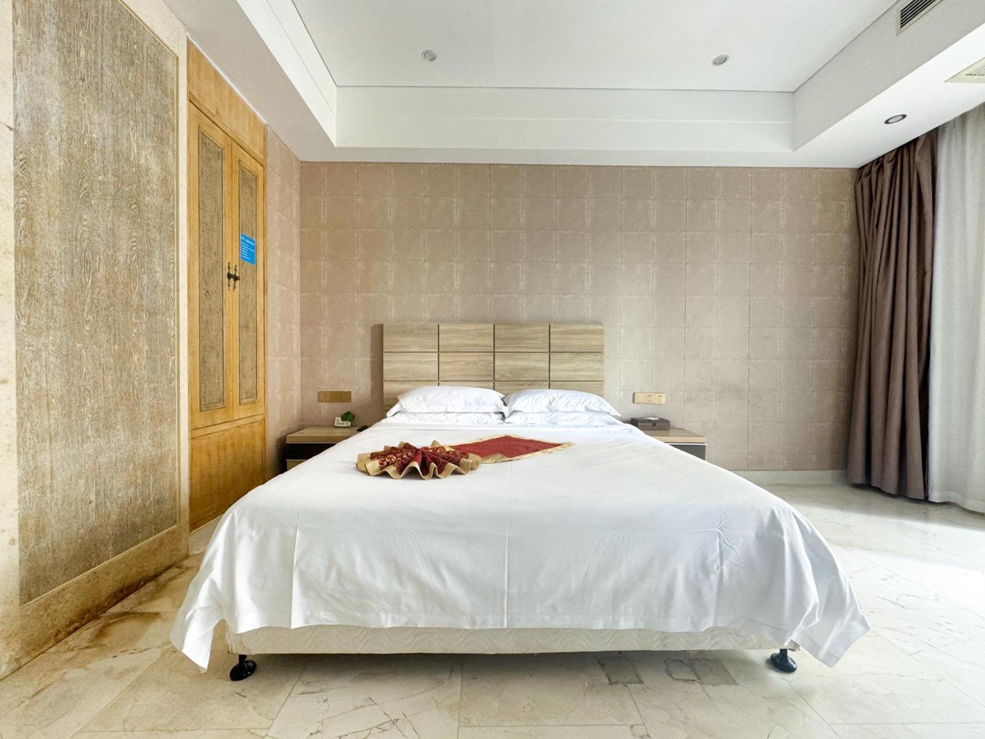 Barry Boutique Hotel Sanya Extérieur photo